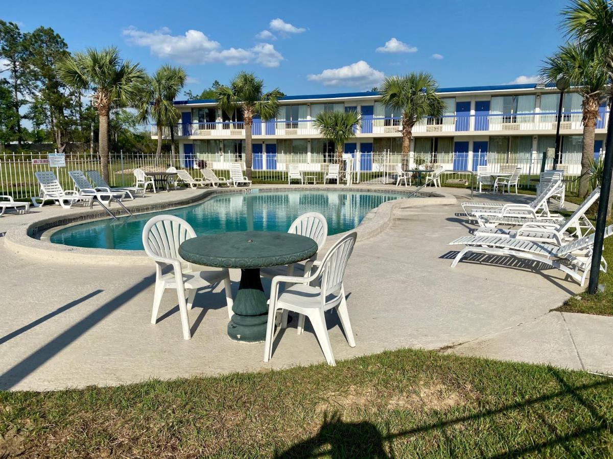 8 Top-Rated 3-Star Hotels in Florida Panhandle