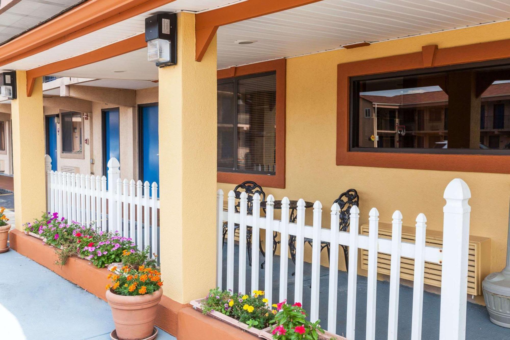 Staying In Philadelphia Metro: 11 Budget Hotels Compared