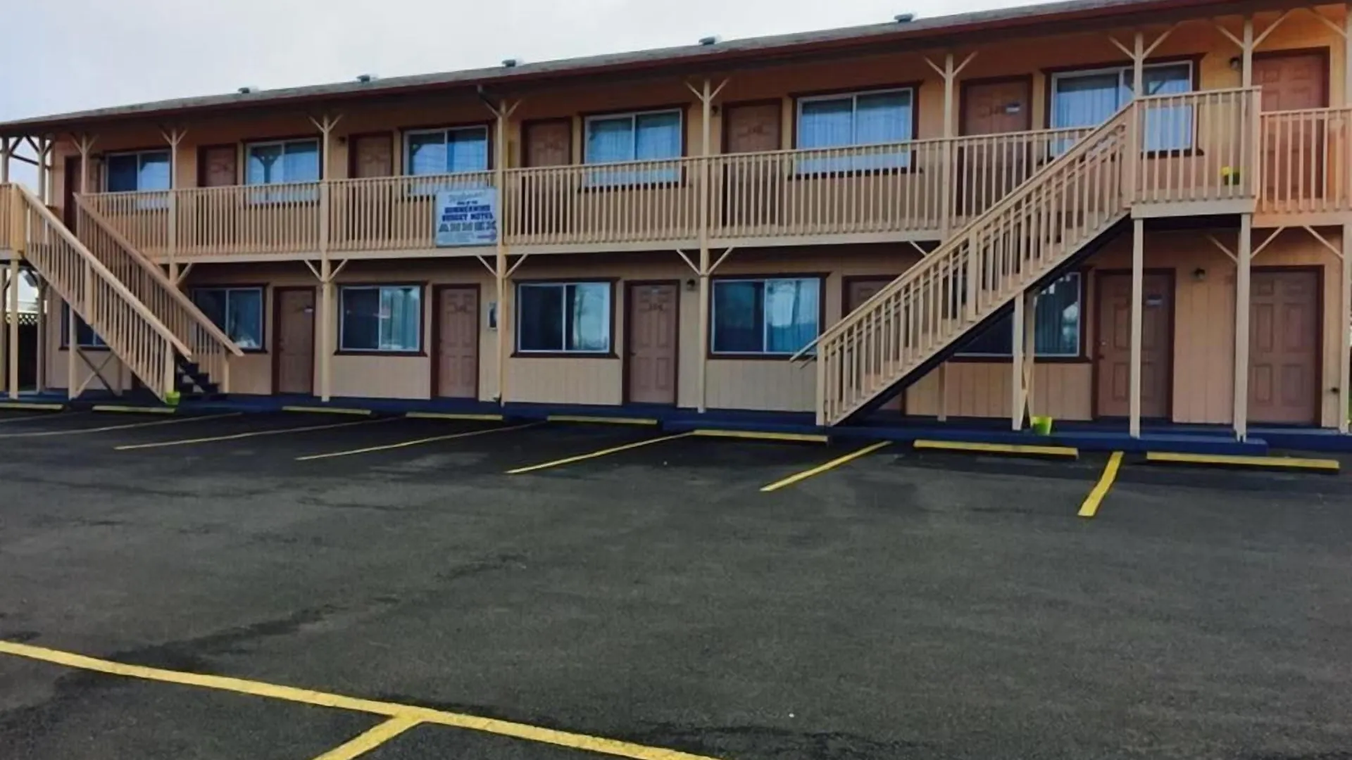 6 Oregon Coast Hotels for Couples That Actually Deliver